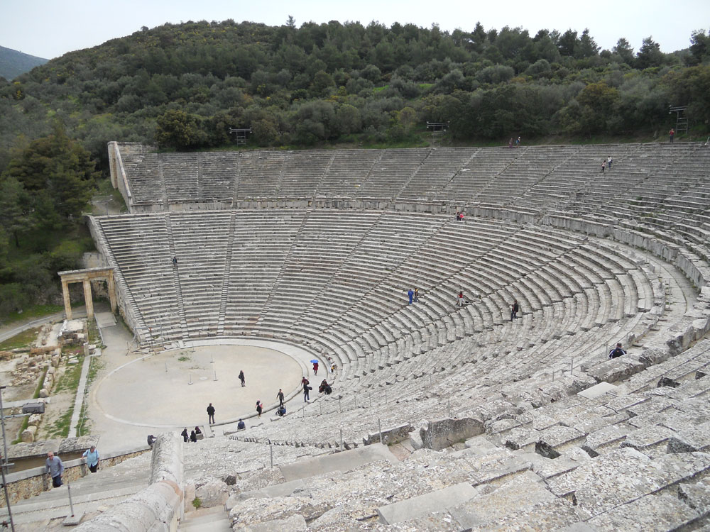 Nhà hát Epidaurus (Hy Lạp) - Ảnh: Đoàn Xuân Hải