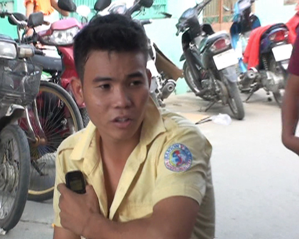 Tài xế taxi Đoàn Ngọc Thạch (24 tuổi, ngụ Đồng Nai) đâm xe vào rạp đám giỗ bị xử phạt hành chính - Ảnh: Tiểu Thiên