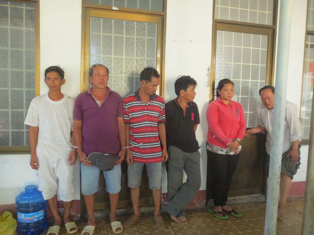 Các đối tưỡng bị bắt giữ - Ảnh: Nguyễn Long