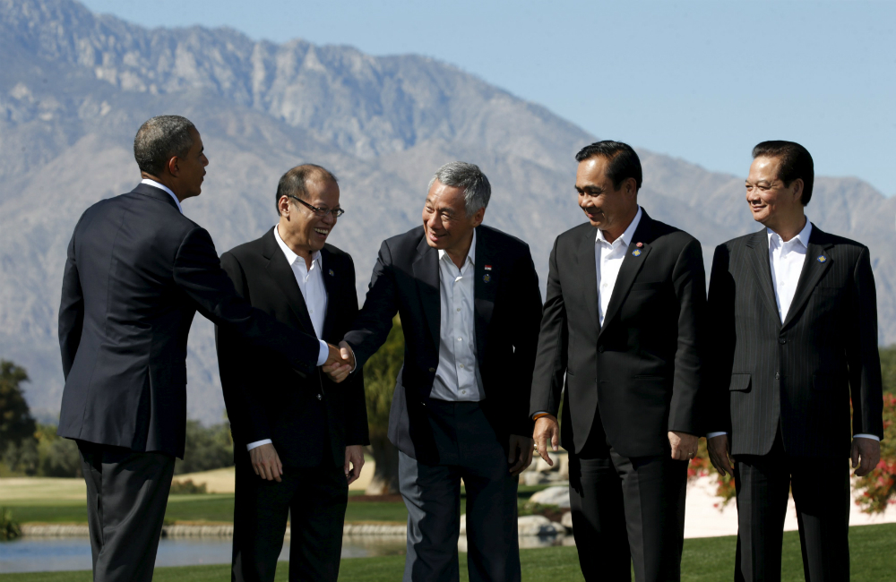 Tổng thống Mỹ và các nhà lãnh đạo ASEAN tại hội nghị cấp cao đang diễn ra ở Sunnylands - Ảnh: Reuters
