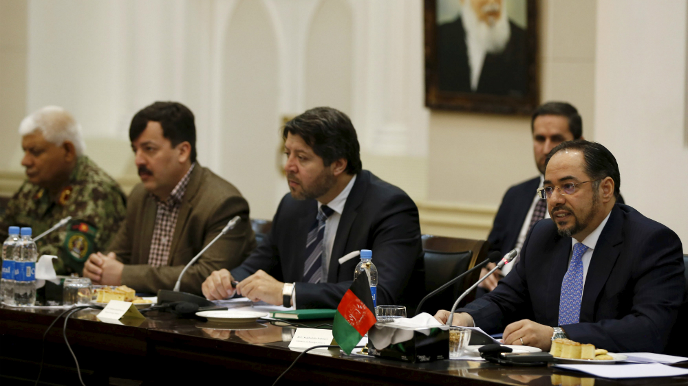 Ngoại trưởng Afghanistan, ông Salahuddin Rabbani (bìa phải) nói trong cuộc bàn thảo giữa các quan chức Afghanistan, Pakistan, Trung Quốc và Mỹ hôm 23.2 - Ảnh: Reuters