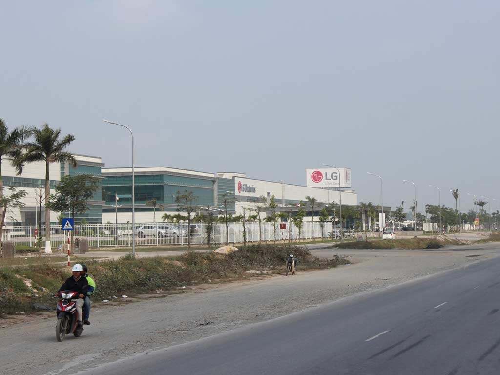 Nhà máy của LG ở khu công nghiệp Tràng Duệ, Hải Phòng, do SGI đầu tư - Ảnh: T.Linh