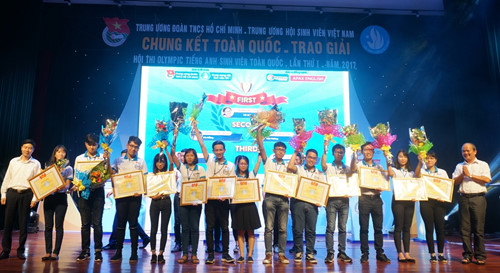 Sinh viên ĐH Ngoại thương Hà Nội vô địch cuộc thi Olympic tiếng Anh sinh viên  - ảnh 4