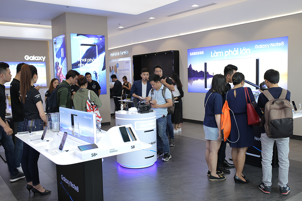 Năm thứ 8 của dòng Galaxy Note tại thị trường Việt trở nên đáng nhớ bởi nhiều khoảnh khắc đặc biệt 