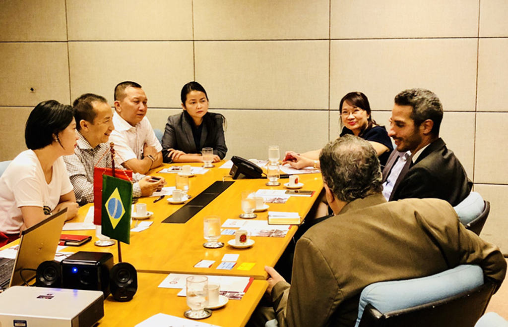 Khách hàng SME VietinBank trao đổi cơ hội đầu tư cùng Thương vụ Sao Paulo