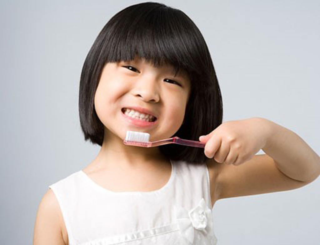 Chỉ đánh răng thôi không thể diệt hết sạch vi khuẩn trong khoang miệng.