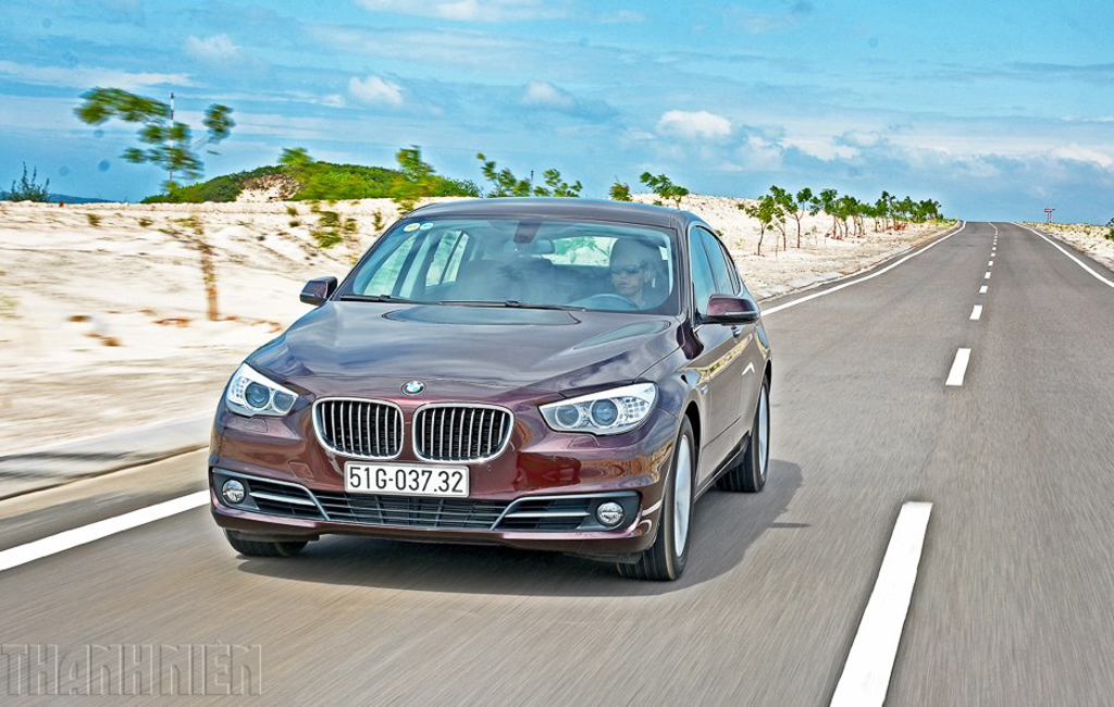 Trên cung đường hỗn hợp, mức tiêu thụ nhiên liệu trung bình của BMW 528i GT vào khoảng 7,4 lít/100 km