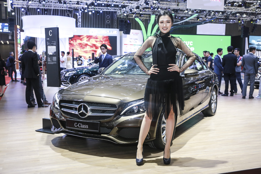 C-Class vẫn đang là mẫu sedan hạng sang bán chạy nhất và chiếm được nhiều cảm tình của khách hàng