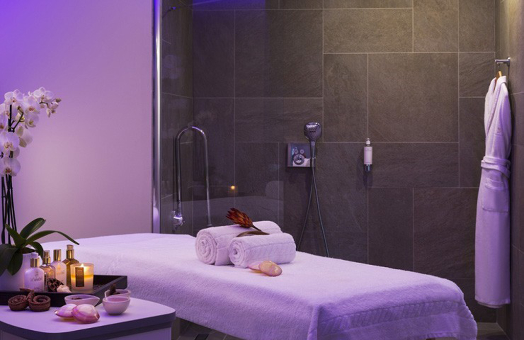 Các loại khăn Spa và áo choàng cho 1 liệu trình Spa