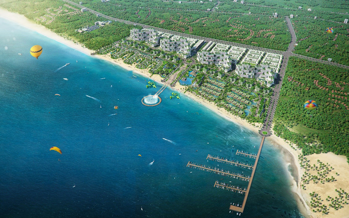 Tổ hợp Đô thị nghỉ dưỡng và Thể thao biển Thanh Long Bay tọa lạc ngay tại Mũi Kê Gà, trên mặt tiền tuyến đường ven biển quốc gia DT719B - Ảnh: Nam Group