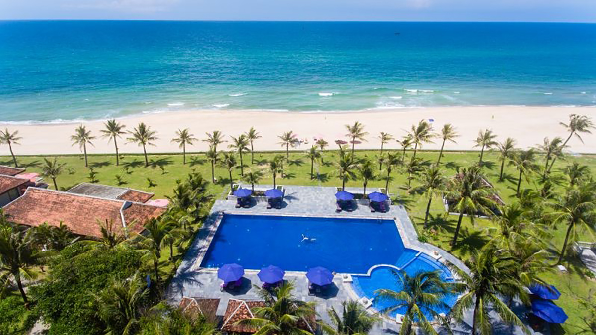 Lapochine Beach Resort - khu nghỉ dưỡng cao cấp đầu tiên bên biển Thuận An (Huế) do TNH Hotels & Resorts đầu tư, quản lý vận hành