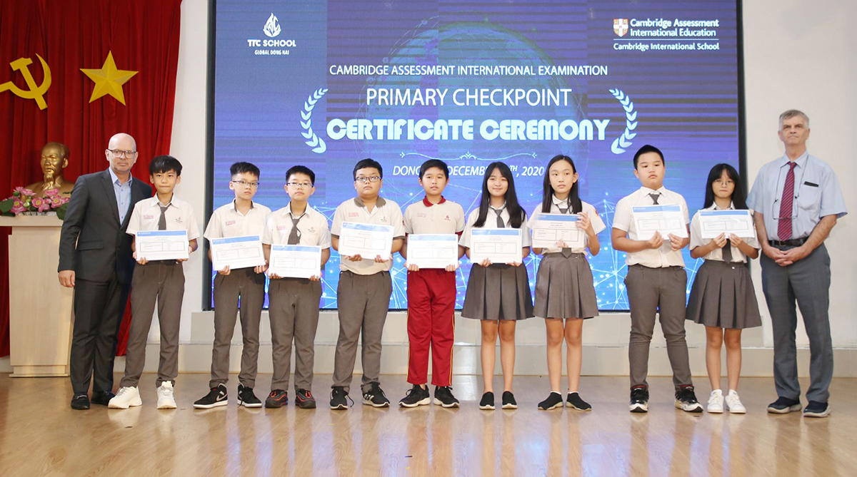 9 học sinh Trường Thái Bình Dương nhận Cambridge Primary Checkpoint