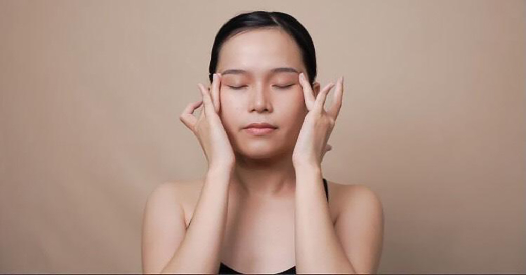 Massage Mặt Làm Trẻ Hóa Da và Thư Giãn Cơ Mặt