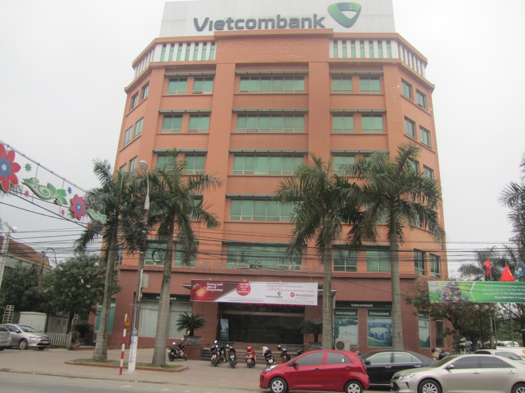 Ngân hàng TMCP Ngoại thương Việt Nam chi nhánh Hà Tĩnh, nơi xảy ra vụ việc - Ảnh: Nguyên Dũng