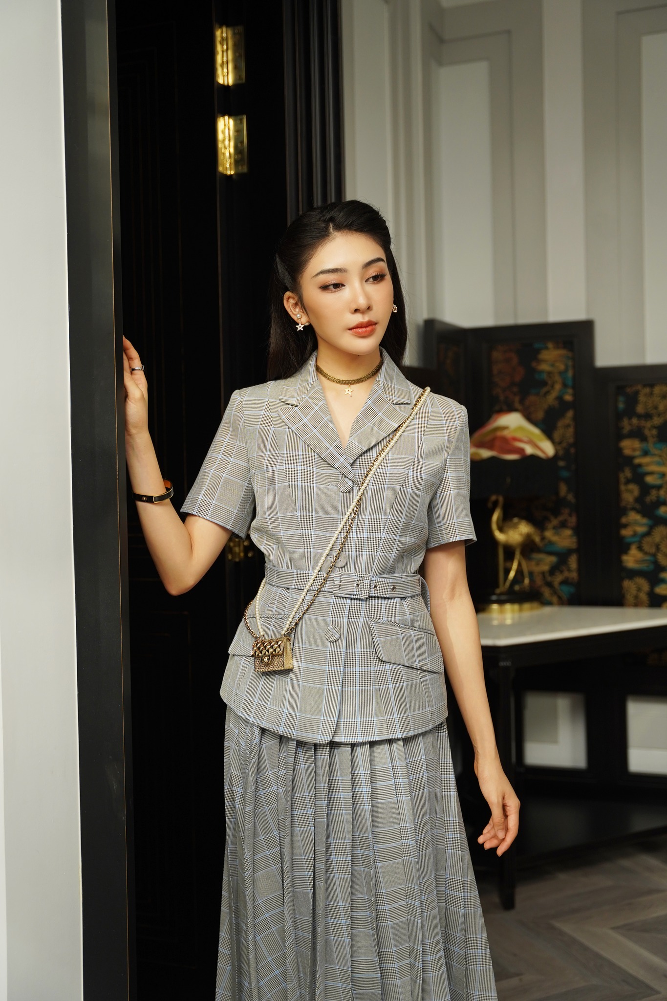 Các kiểu cổ áo đẹp dành cho dân công sở hot nhất 2021 - Damxinh.vn