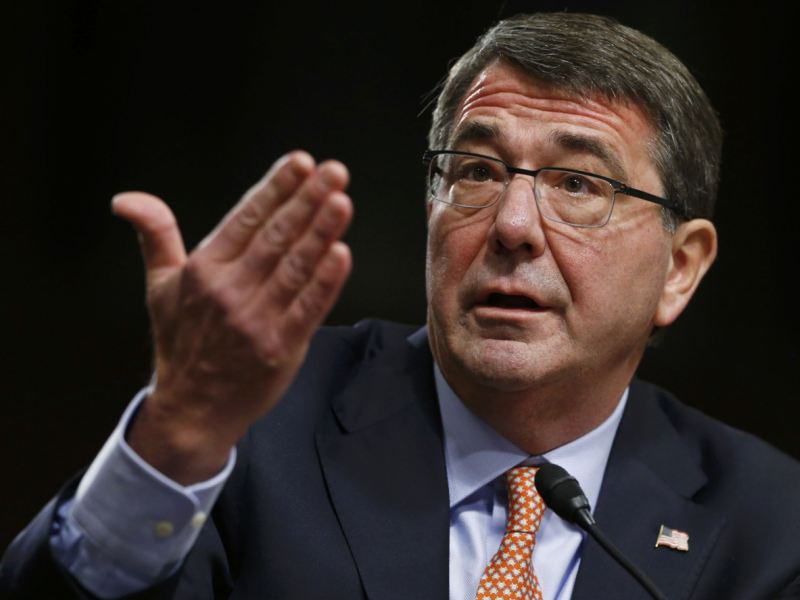 Bộ trưởng Quốc phòng Mỹ Ashton Carter - Ảnh: AFP