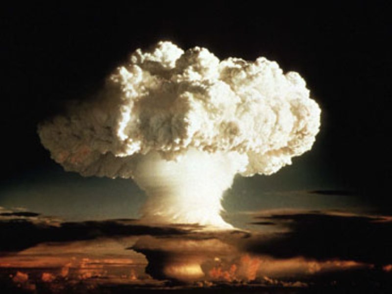 Mỹ lần đầu tiên thử nghiệm bom nhiệt hạch vào năm 1952 - Ảnh: Reuters