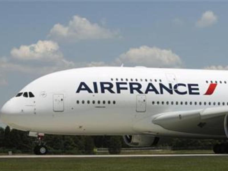 Một máy bay hãng hàng không Pháp Air France - Ảnh: Reuters