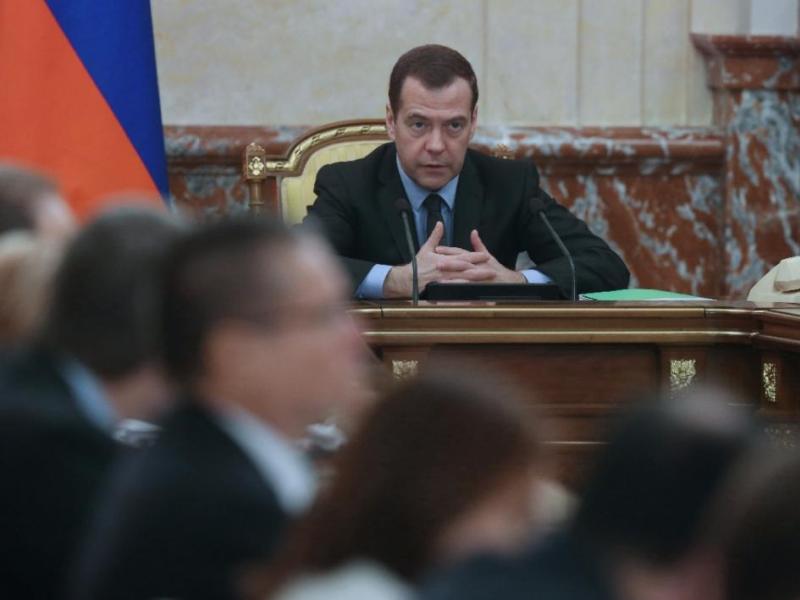 Thủ tướng Nga Dmitry Medvedev chủ trì một cuộc họp ở thủ đô Moscow, Nga - Ảnh: AFP