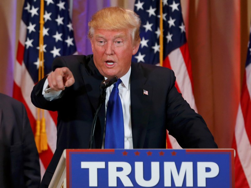 Lãnh đạo đảng Dân chủ tố cáo đảng Cộng hòa đã tạo ra “quái vật” Trump - Ảnh: Reuters