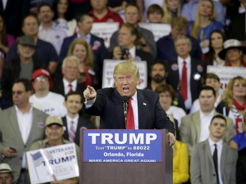 Ứng viên Tổng thống Mỹ Donald Trump phát biểu trước cử tri tại Đại học Central Florida, thành phố Orlando (bang Florida) ngày 5.3.2016 - Ảnh: Reuters