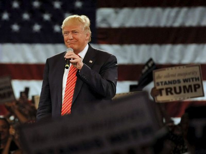 Ứng viên Tổng thống Mỹ Donald Trump trong buổi tuần hành tranh cử ở bang Florida ngày 14.3.2016 - Ảnh: Reuters