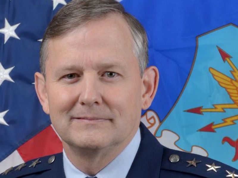 Trợ lý Phó Tổng Tham mưu trưởng Không quân Mỹ, trung tướng John Hesterman bị cách chức vì quan hệ bất chính với nữ sĩ quan có chồng - Ảnh: Không quân Mỹ