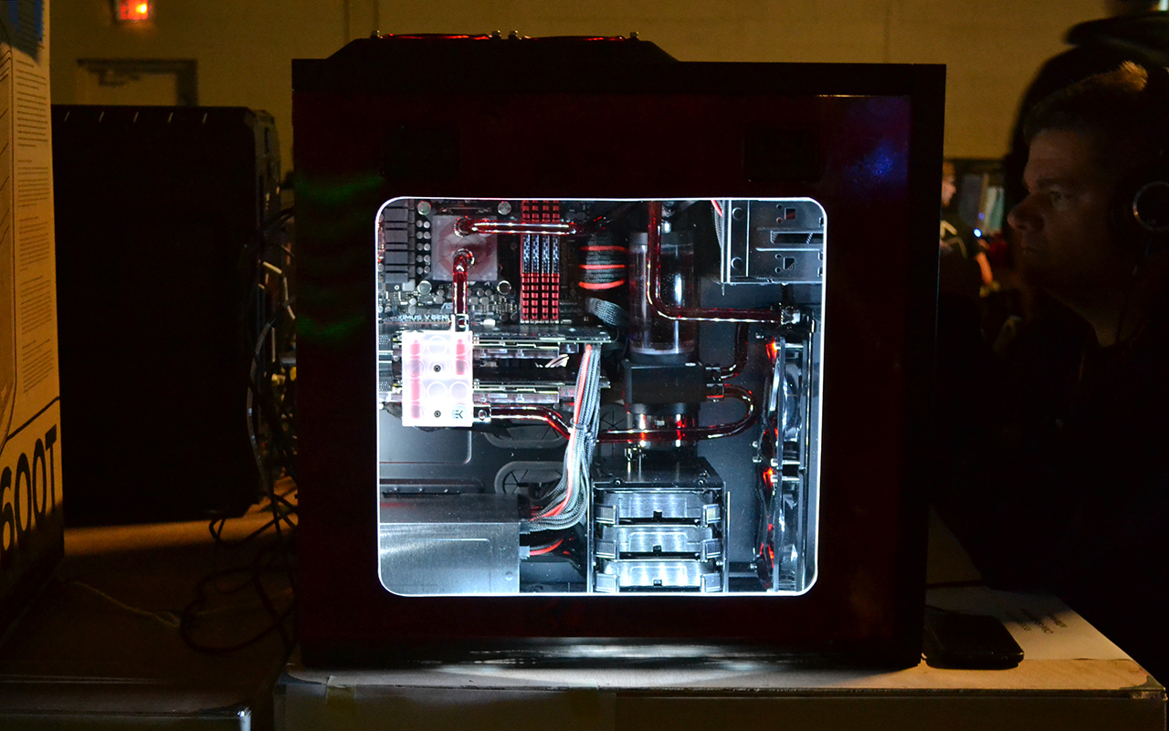 Những thùng máy PC độc đáo nhất QuakeCon 2014