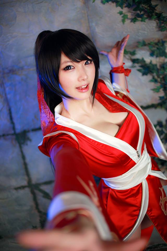 Cosplay LMHT: Nữ sát thủ Akali trở nên đáng yêu trong vẻ đẹp của Doremi