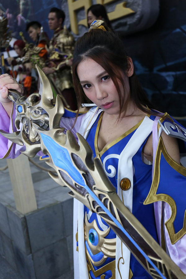 Đắm chìm trong rừng cosplay muôn màu tại ChinaJoy 2015