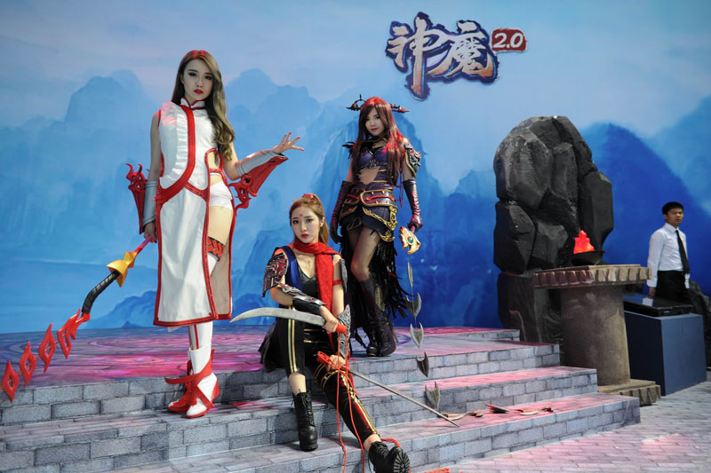 Đắm chìm trong rừng cosplay muôn màu tại ChinaJoy 2015