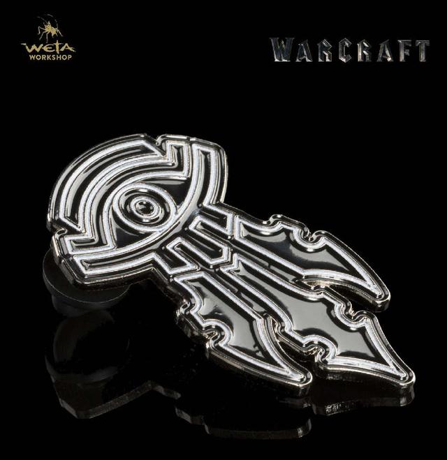 Vũ khí trong phim Warcraft được bán với giá siêu đắt