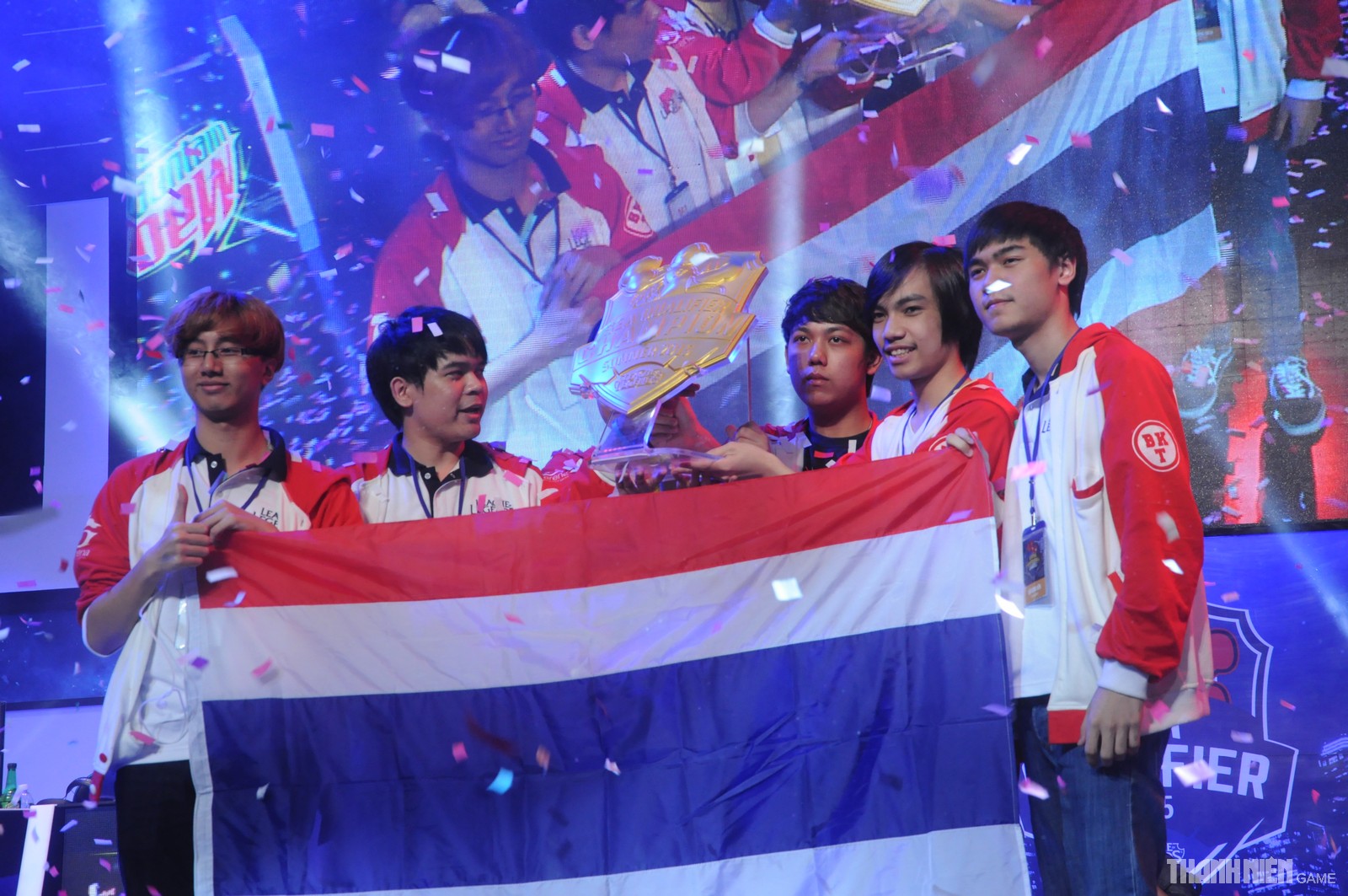 Bangkok Titans chứng tỏ sự bá đạo bằng việc giành quyền đi Wildcard
