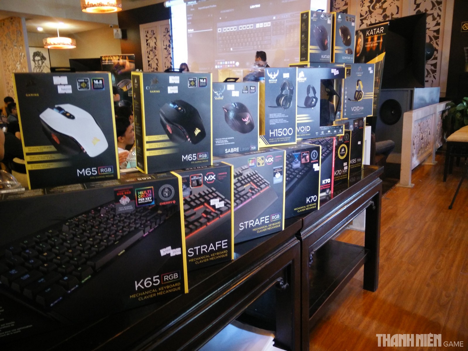 Corsair và Azaudio tổ chức buổi ra mắt chuột Katar và Scimitar