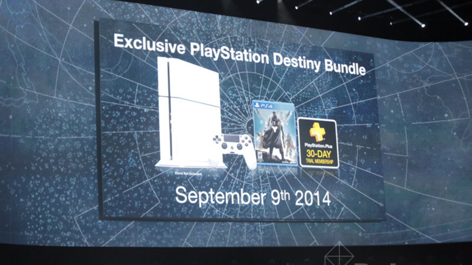 PS4 phiên bản trắng bán kèm cùng Destiny