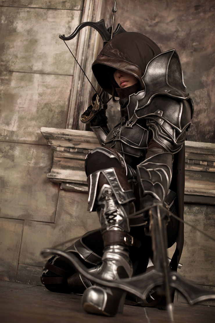 Cosplay Demon Hunter trong Diablo 3