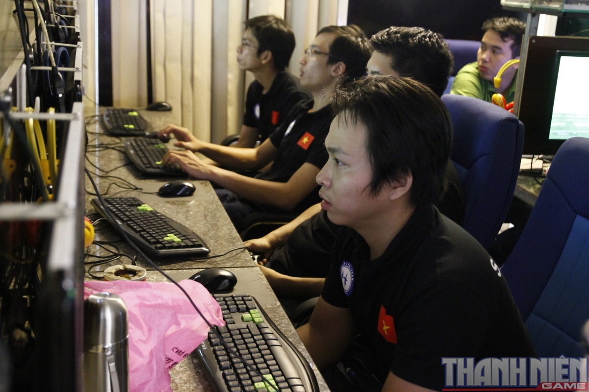 Đội tuyển Việt Nam tập luyện hết mình trước giờ ra trận