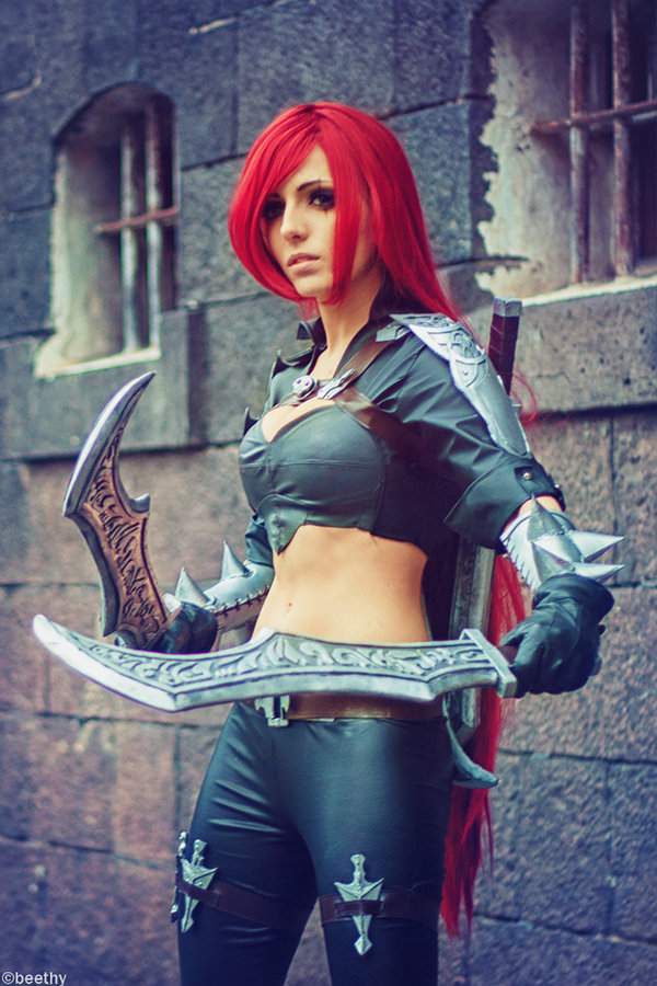 LMHT: Cosplay Katarina và Riven của Yasemin Arslan