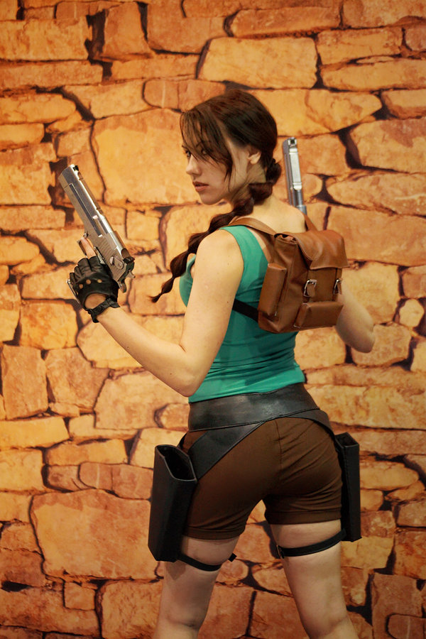 Cosplay Lara Croft theo phong cách cổ điển
