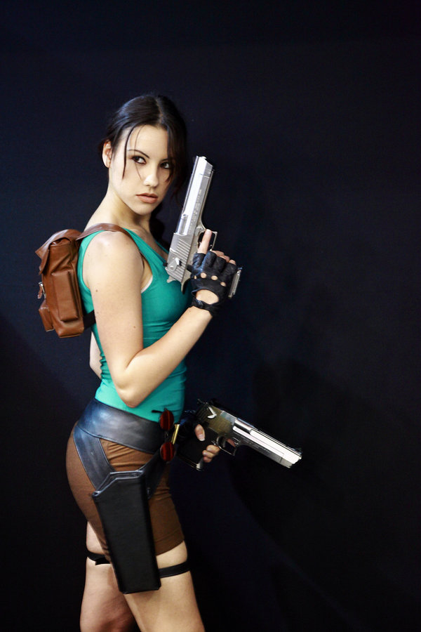 Cosplay Lara Croft theo phong cách cổ điển