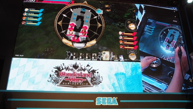 Sega giới thiệu game MOBA cảm ứng trên máy game thùng