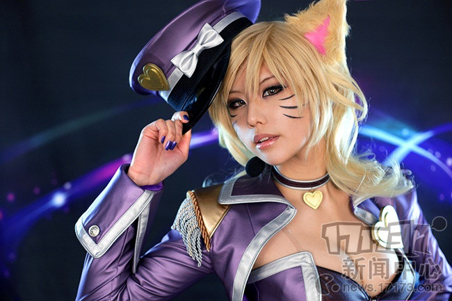 LMHT: cosplay Ahri trong skin Popstar