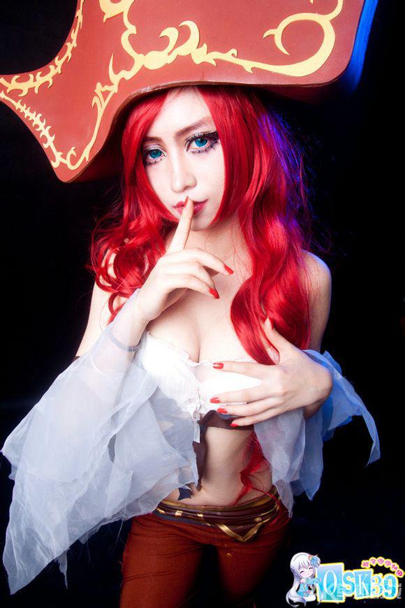 LMHT: cosplay Miss Fortune gợi cảm