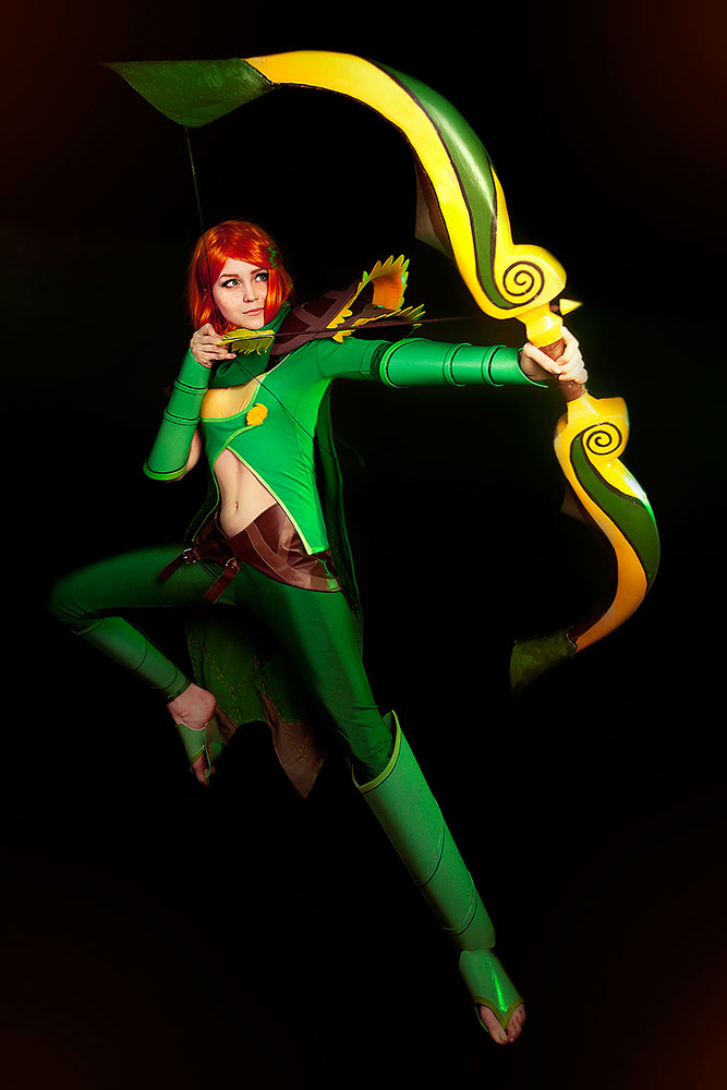 Dota 2: cosplay Windranger và Templar Assassin