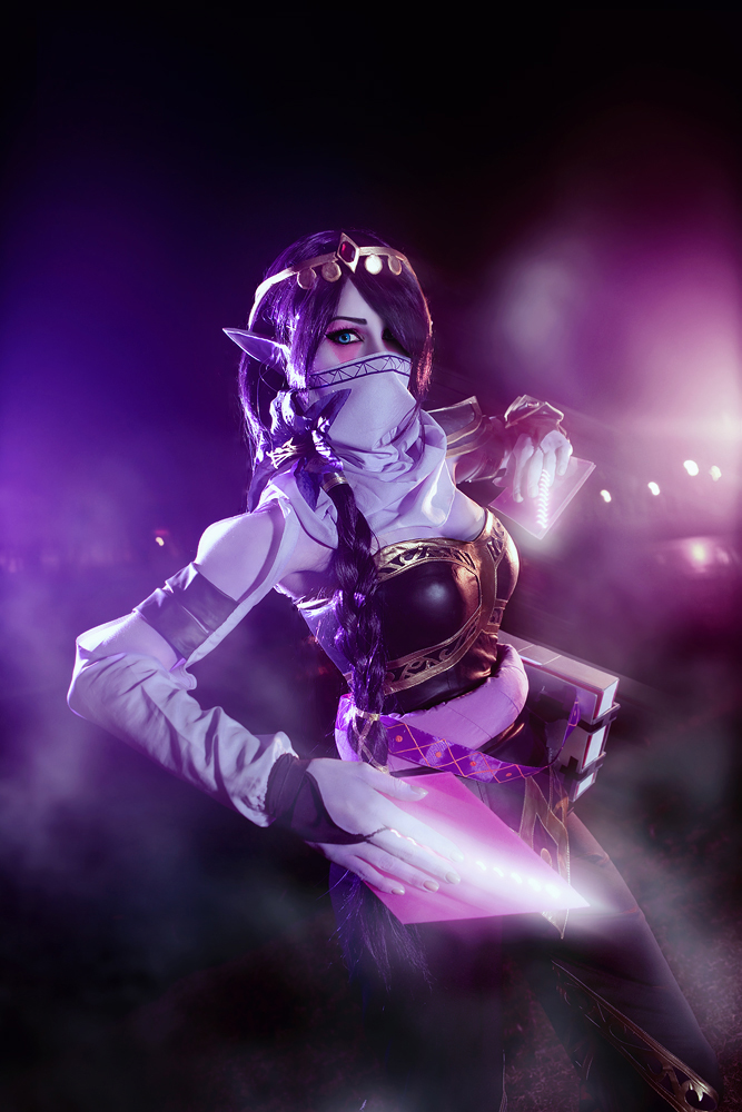 Dota 2: cosplay Windranger và Templar Assassin