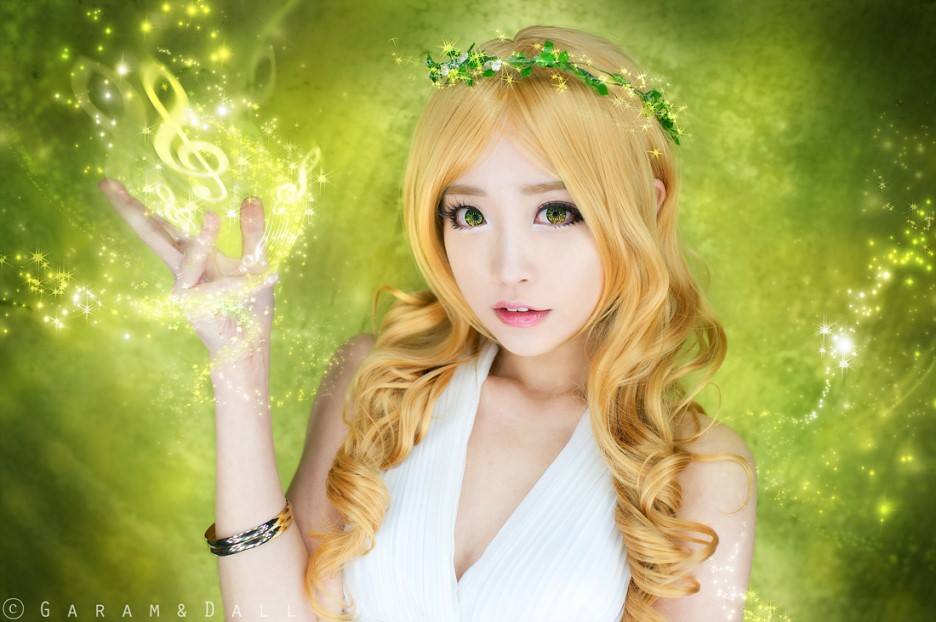 LMHT: cosplay Đại Cầm Nữ Sona trong trang phục Tiên Nữ