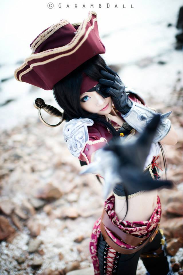 LMHT: cosplay Katarina trong trang phục Bilgewater