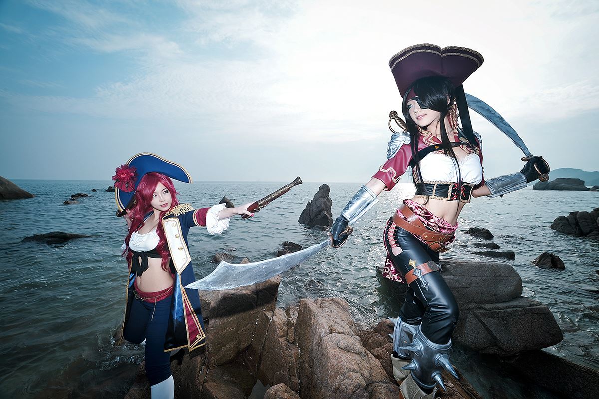 LMHT: cosplay Katarina đọ dáng cùng Miss Fortune