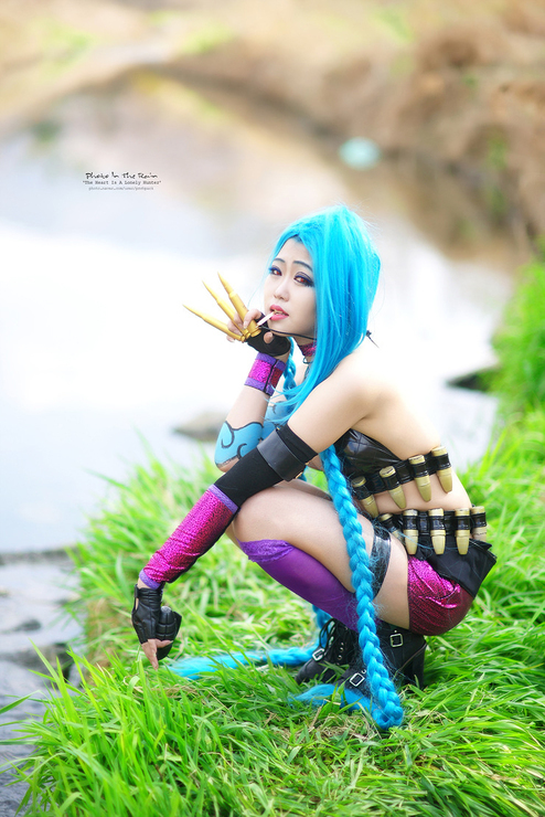 LMHT: cosplay cô nàng “nổi loạn” Jinx