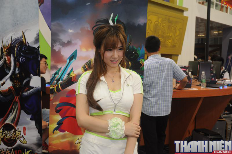 Phóng sự ảnh: showgirl khoe sắc tại ChinaJoy 2014